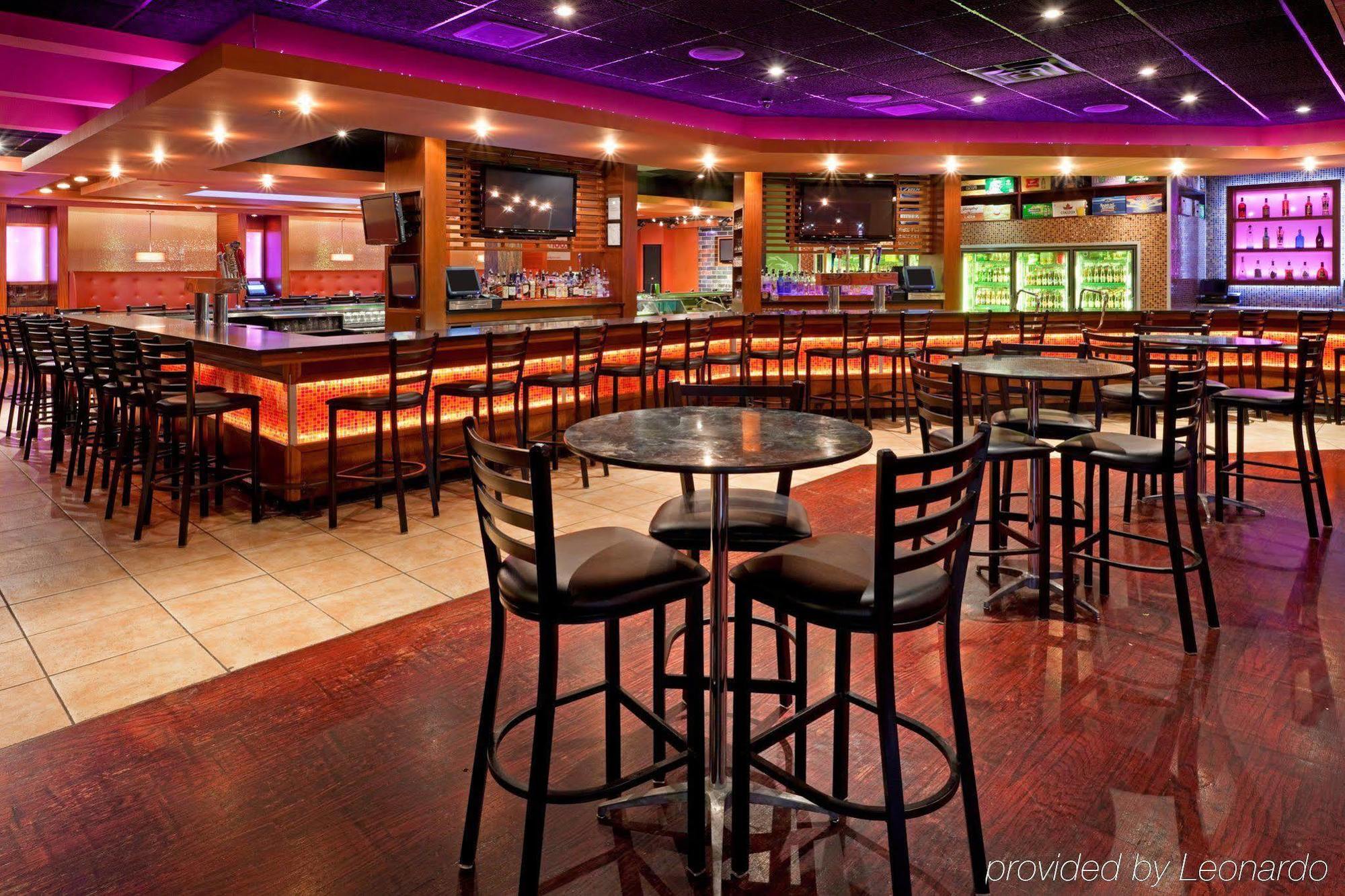 Holiday Inn Philadelphia-Stadium Ресторант снимка